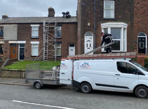 Roofer in Roof Repairs Dunham-on-the-hill